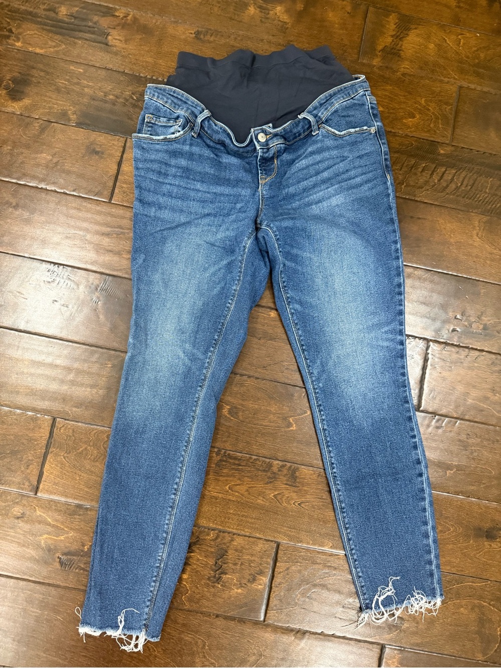 Old Navy Rockstar Super Skinny Maternity Jeans